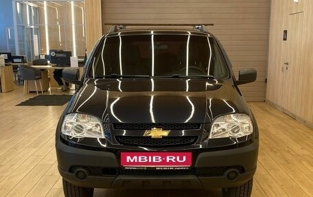 Chevrolet Niva I рестайлинг, 2018 год, 649 000 рублей, 2 фотография