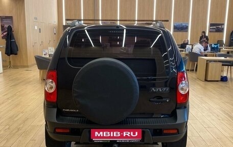 Chevrolet Niva I рестайлинг, 2018 год, 649 000 рублей, 6 фотография