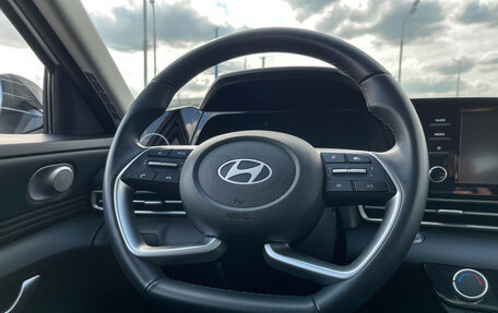 Hyundai Elantra, 2023 год, 2 199 000 рублей, 13 фотография