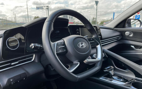 Hyundai Elantra, 2023 год, 2 199 000 рублей, 12 фотография