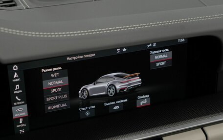 Porsche 911, 2021 год, 23 900 000 рублей, 27 фотография
