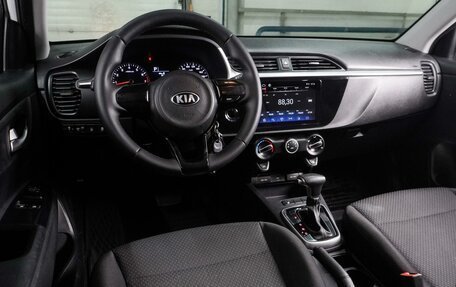 KIA Rio IV, 2021 год, 1 447 030 рублей, 6 фотография