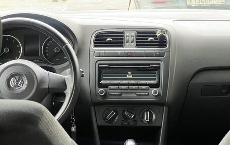 Volkswagen Polo VI (EU Market), 2012 год, 850 000 рублей, 11 фотография