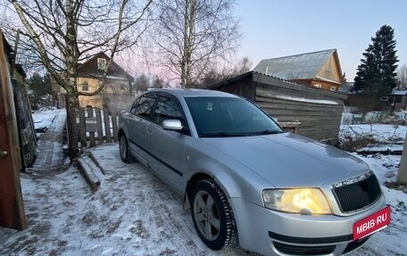 Skoda Superb III рестайлинг, 2003 год, 380 000 рублей, 3 фотография