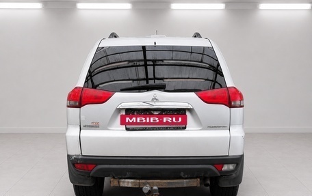 Mitsubishi Pajero Sport II рестайлинг, 2014 год, 1 690 000 рублей, 3 фотография