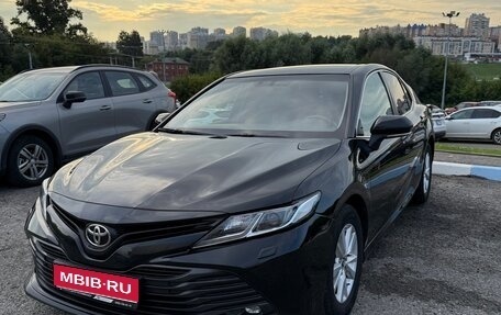 Toyota Camry, 2019 год, 2 800 000 рублей, 1 фотография