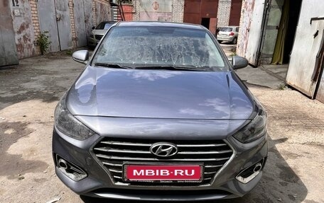 Hyundai Solaris II рестайлинг, 2019 год, 1 800 000 рублей, 1 фотография