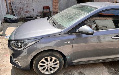 Hyundai Solaris II рестайлинг, 2019 год, 1 800 000 рублей, 2 фотография