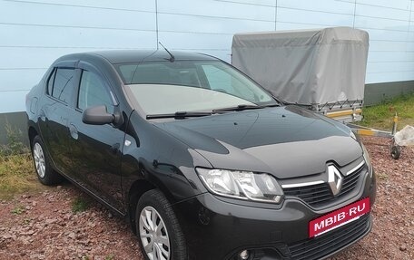 Renault Logan II, 2016 год, 800 000 рублей, 3 фотография