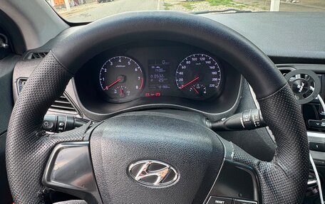 Hyundai Solaris II рестайлинг, 2018 год, 630 000 рублей, 6 фотография