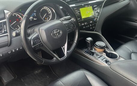 Toyota Camry, 2019 год, 2 850 000 рублей, 7 фотография