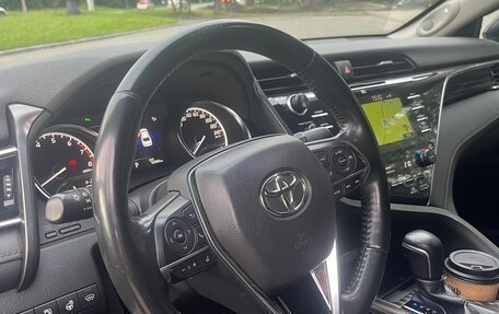 Toyota Camry, 2019 год, 2 850 000 рублей, 9 фотография