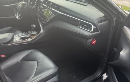 Toyota Camry, 2019 год, 2 850 000 рублей, 12 фотография