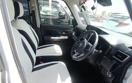Toyota Roomy I, 2021 год, 1 500 000 рублей, 16 фотография