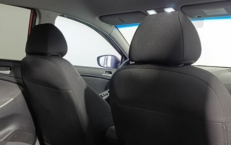 Hyundai Solaris II рестайлинг, 2012 год, 800 000 рублей, 10 фотография