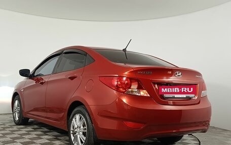 Hyundai Solaris II рестайлинг, 2012 год, 800 000 рублей, 5 фотография