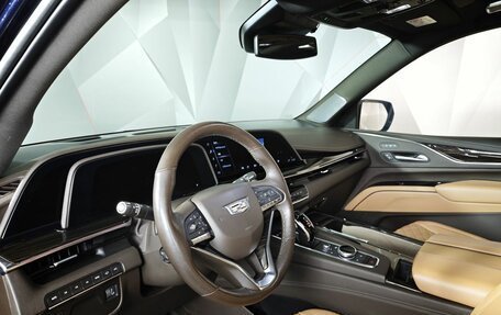 Cadillac Escalade V, 2021 год, 8 999 000 рублей, 19 фотография
