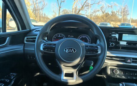 KIA K5, 2020 год, 1 650 000 рублей, 15 фотография