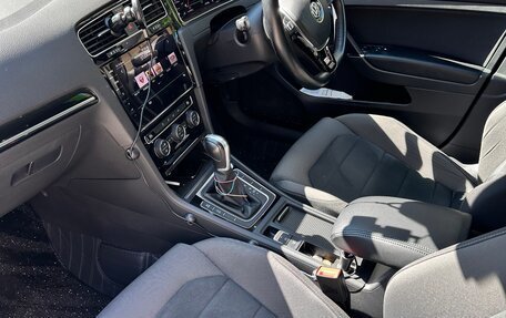 Volkswagen Golf VII, 2018 год, 1 615 000 рублей, 8 фотография