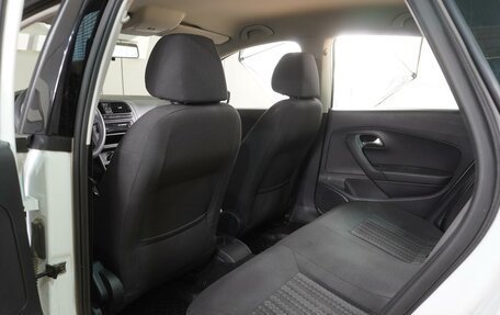 Volkswagen Polo VI (EU Market), 2015 год, 999 000 рублей, 11 фотография
