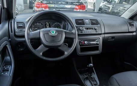 Skoda Fabia II, 2011 год, 750 000 рублей, 6 фотография