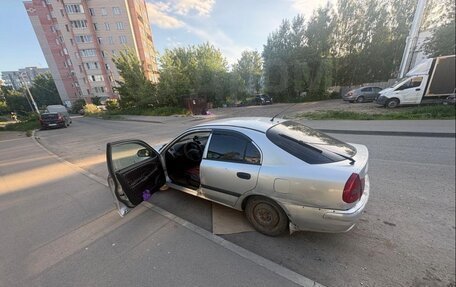 Mitsubishi Carisma I, 2000 год, 70 000 рублей, 3 фотография