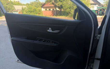 KIA Rio IV, 2019 год, 980 000 рублей, 3 фотография