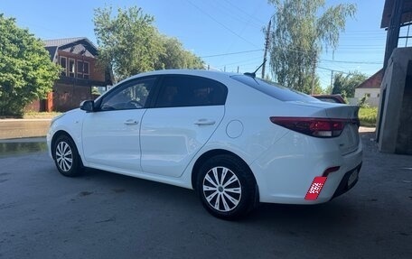 KIA Rio IV, 2019 год, 980 000 рублей, 16 фотография