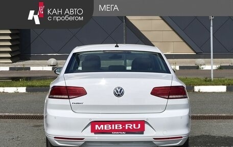 Volkswagen Passat B8 рестайлинг, 2019 год, 2 075 000 рублей, 2 фотография