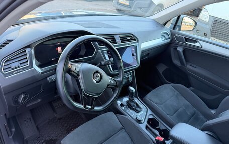 Volkswagen Tiguan II, 2018 год, 2 850 000 рублей, 7 фотография