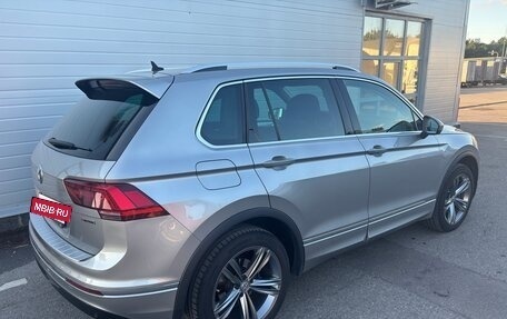 Volkswagen Tiguan II, 2018 год, 2 850 000 рублей, 4 фотография