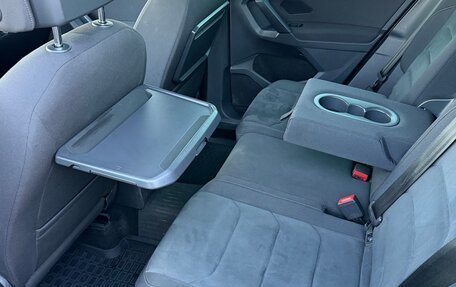 Volkswagen Tiguan II, 2018 год, 2 850 000 рублей, 21 фотография