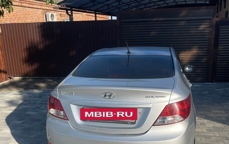 Hyundai Solaris II рестайлинг, 2011 год, 620 000 рублей, 4 фотография