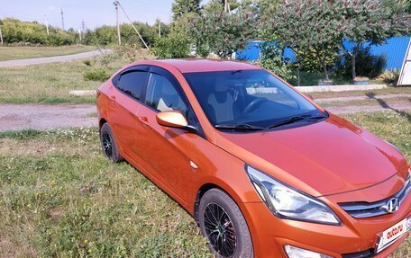 Hyundai Solaris II рестайлинг, 2015 год, 1 080 000 рублей, 2 фотография