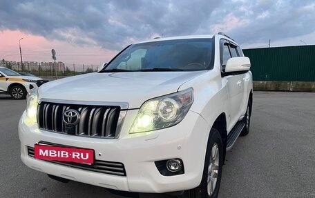 Toyota Land Cruiser Prado 150 рестайлинг 2, 2013 год, 3 000 000 рублей, 14 фотография