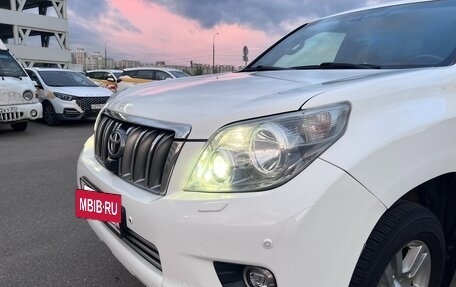 Toyota Land Cruiser Prado 150 рестайлинг 2, 2013 год, 3 000 000 рублей, 13 фотография