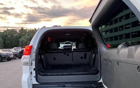 Toyota Land Cruiser Prado 150 рестайлинг 2, 2013 год, 3 000 000 рублей, 20 фотография