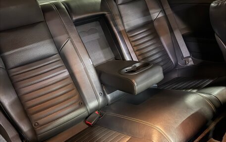 Dodge Challenger III рестайлинг 2, 2010 год, 3 099 000 рублей, 9 фотография