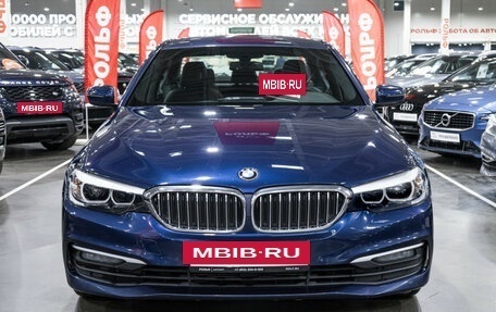 BMW 5 серия, 2019 год, 3 169 700 рублей, 2 фотография