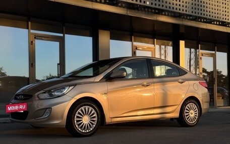 Hyundai Solaris II рестайлинг, 2012 год, 855 000 рублей, 6 фотография