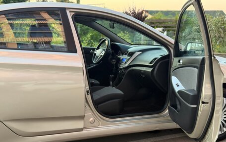 Hyundai Solaris II рестайлинг, 2012 год, 855 000 рублей, 22 фотография
