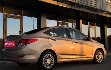 Hyundai Solaris II рестайлинг, 2012 год, 855 000 рублей, 16 фотография