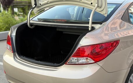 Hyundai Solaris II рестайлинг, 2012 год, 855 000 рублей, 34 фотография