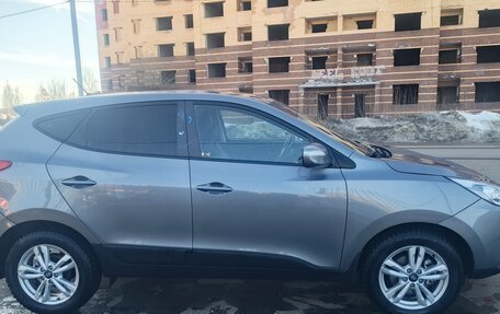 Hyundai ix35 I рестайлинг, 2014 год, 1 120 000 рублей, 2 фотография