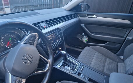 Volkswagen Passat B8 рестайлинг, 2020 год, 1 960 000 рублей, 6 фотография
