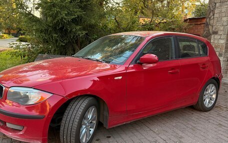 BMW 1 серия, 2008 год, 675 000 рублей, 2 фотография