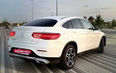 Mercedes-Benz GLC Coupe, 2018 год, 4 200 000 рублей, 3 фотография