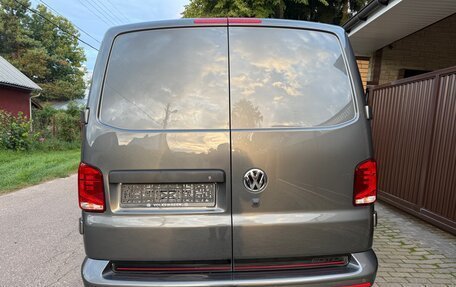 Volkswagen Transporter T6 рестайлинг, 2021 год, 6 500 000 рублей, 4 фотография