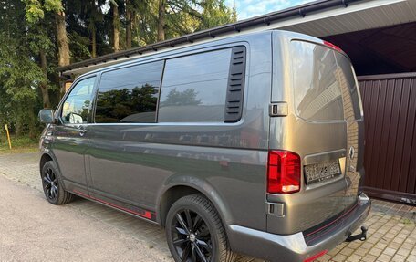 Volkswagen Transporter T6 рестайлинг, 2021 год, 6 500 000 рублей, 3 фотография