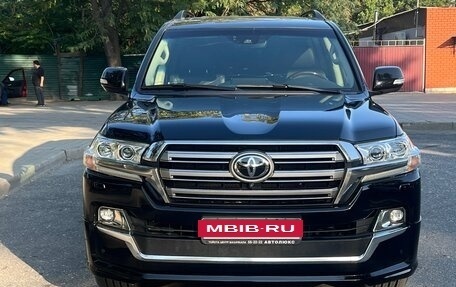 Toyota Land Cruiser 200, 2015 год, 6 100 000 рублей, 2 фотография